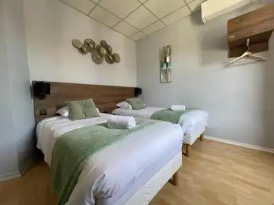 Hôtel Le Rochegude - 38