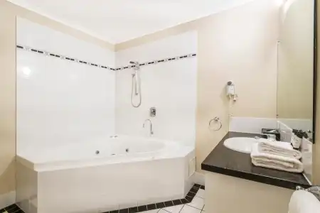 Regal Port Douglas - 46