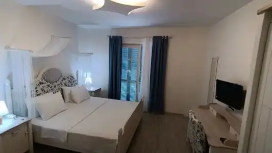 Mavi Konak Alaçatı - 36