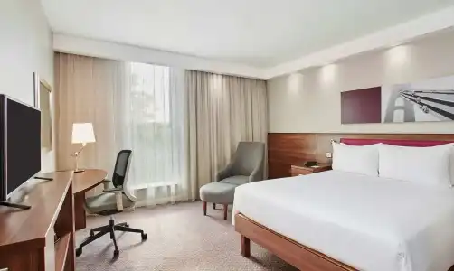 Hampton by Hilton Bristol City Centre - 2