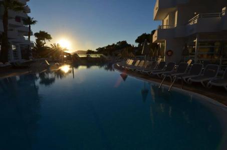 FERGUS Style Cala Blanca Suites - 19