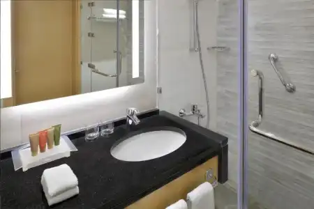 Movenpick Amman (ex Holiday Inn Amman) - 44