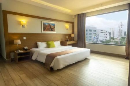 Weston Suites & - 3