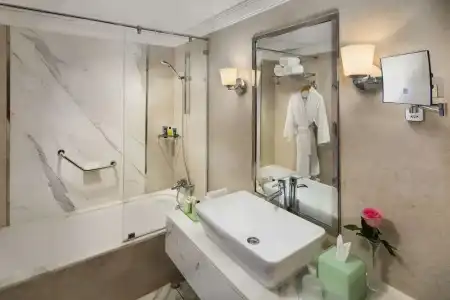 Hilton Alexandria Corniche - 69