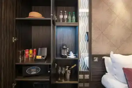 BW Premier Collection Mondial - 46