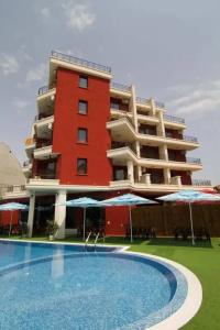 Salena Plaza - 28