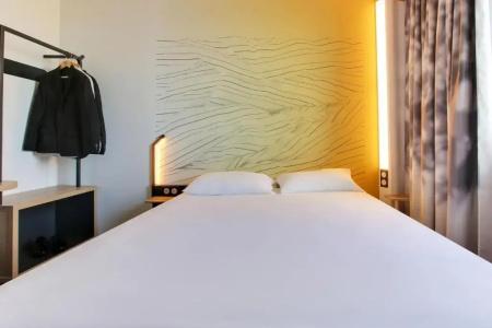 B&B Reims Croix Blandin - 44