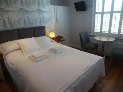 Aquarium Guest House - 13