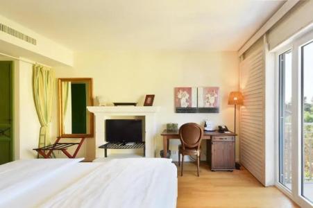 Hirschen in Freiburg-Lehen - 64