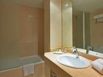 iStay by NH Zaragoza Sport - 38