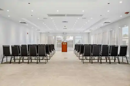 Doubletree By Hilton New York Jfk Airport - 22