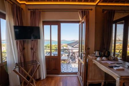 La Luna Otel Cunda - 97