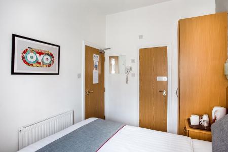 London Guest House by OYO - Acton - 47