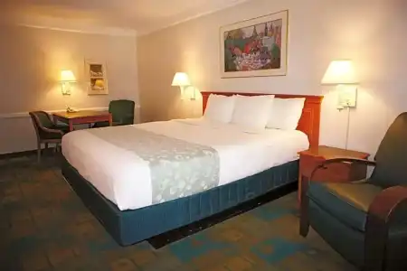 La Quinta Inn Bakersfield South - 21