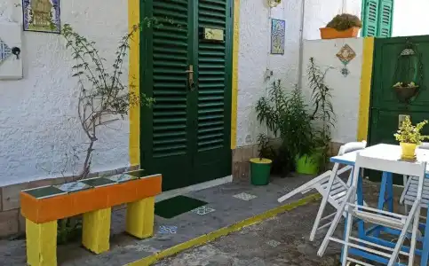 A due passi dal mare - 41