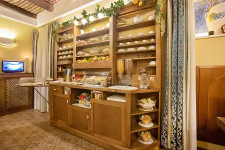 Alloggio dei Vassalli, In the Heart of the Historic Center - 12