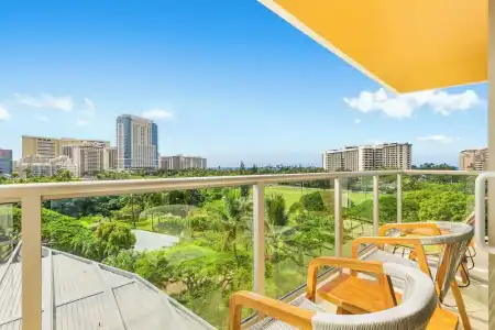 Luana Waikiki & Suites - 146