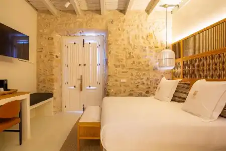 La Torre del Canonigo - Small Luxurys - 88
