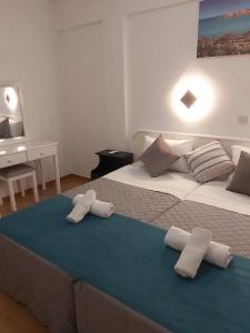 A. Maos Apartments - 32