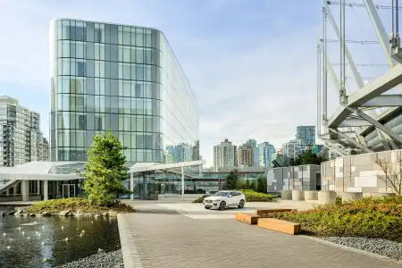 JW Marriott Parq - 43