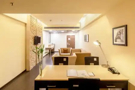 5 BY OYO Metropolitan - 61