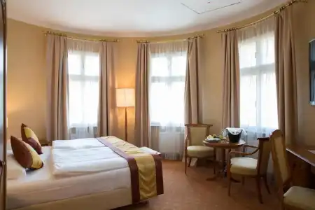 Sacher Baden - 28