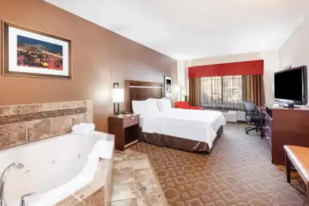 Holiday Inn & Suites Durango Downtown by IHG - 56