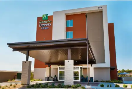 Holiday Inn Express & Suites Las Vegas - E Tropicana by IHG - 36