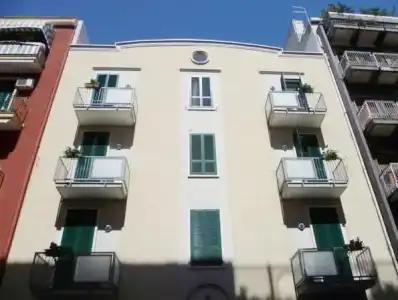 Visa Residence - 33