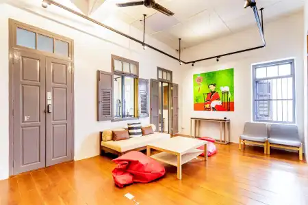 Yu Cafe Hostel - 10