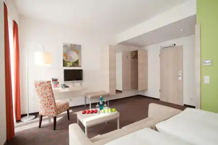 H+ München - 14