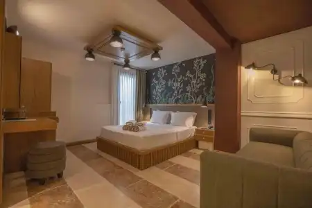 June Alaçatı (+15 Adult only) - 46