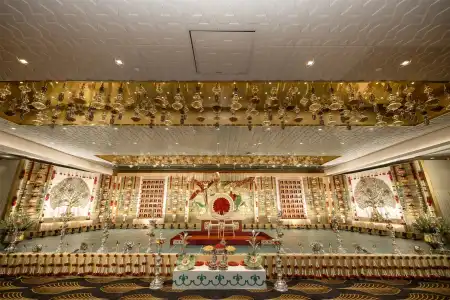 Radisson Blu & Suites GRT Chennai - 16