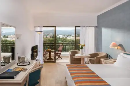 Coral Beach & Resort Cyprus - 6