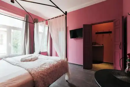 Riad Nour - 23