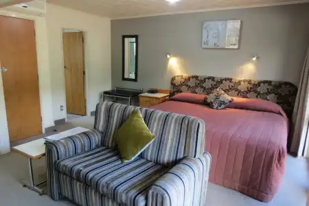 Beetham Park Motel - 61