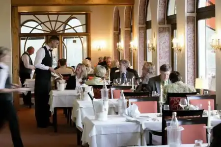 Restaurant & Hohenzollern - 9