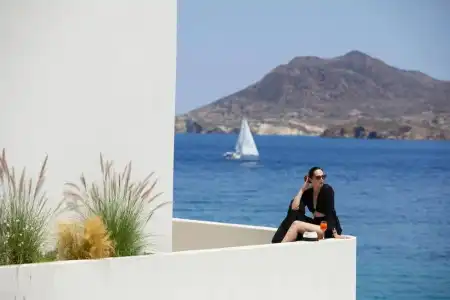 White Pebble Suites - 16