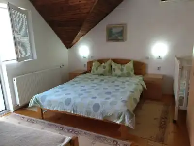 Lenka Apartments - 36