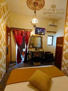 Jessica Flat - 109