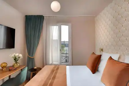 Artemisia Montmartre - 19