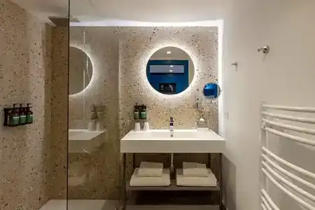 Staybridge Suites Cannes Centre by IHG - 65