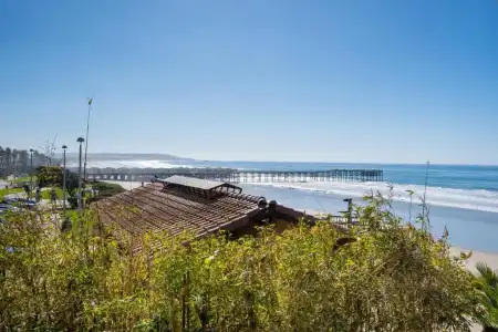 Pacific Terrace - 56