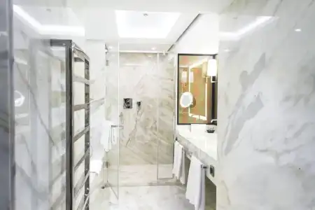 Sheraton Bucharest - 12