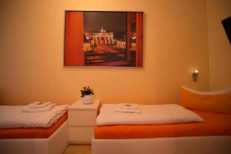 City Guesthouse Pension Berlin - 44