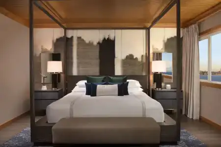 The Edgewater - 187
