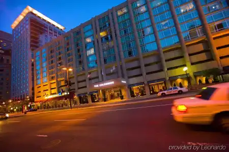 The Colonnade Residences - 28