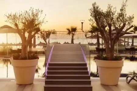 Gloria Palace - 11