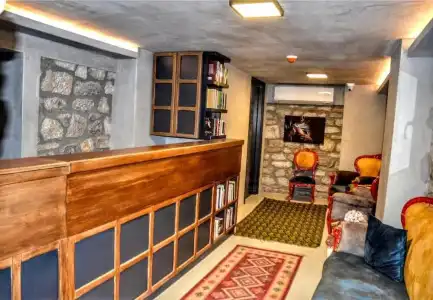 Ephesus Hostel - 1
