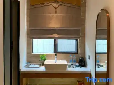 Best Western Dijon Centre Gare - 77